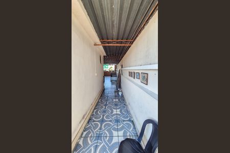 Casa à venda com 179m², 2 quartos e sem vaga Casa à venda com 179m², 2 quartos e sem vagaCorredor terraço 2° andar