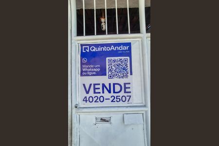 Casa à venda com 179m², 2 quartos e sem vaga Casa à venda com 179m², 2 quartos e sem vagaAdesivo QuintoAndar