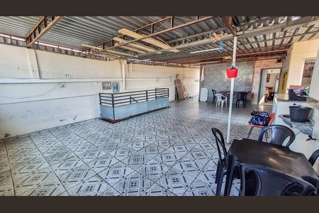 Casa à venda com 179m², 2 quartos e sem vaga Casa à venda com 179m², 2 quartos e sem vagaTerraço 2° andar