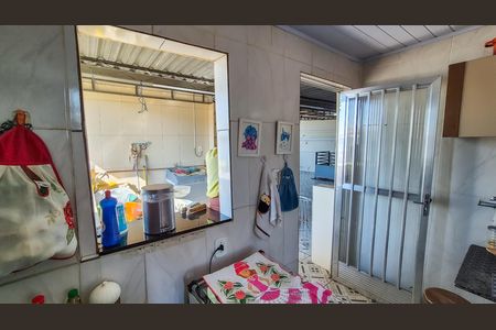 Casa à venda com 179m², 2 quartos e sem vaga Casa à venda com 179m², 2 quartos e sem vagaCozinha 2° andar