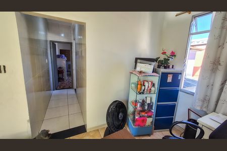 Casa à venda com 179m², 2 quartos e sem vaga Casa à venda com 179m², 2 quartos e sem vagaSala 1° andar
