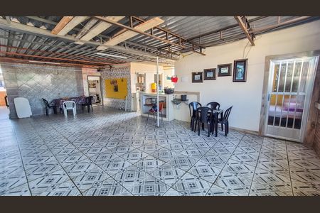 Casa à venda com 179m², 2 quartos e sem vaga Casa à venda com 179m², 2 quartos e sem vagaTerraço 2° andar