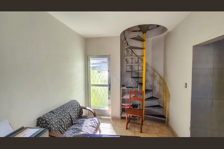 Casa à venda com 179m², 2 quartos e sem vaga Casa à venda com 179m², 2 quartos e sem vagaSala 1° andar