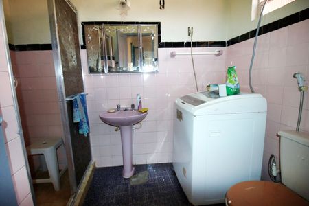 Banheiro de casa à venda com 2 quartos, 55m² em Olaria, Rio de Janeiro