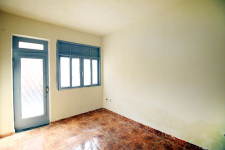 Sala de casa à venda com 2 quartos, 55m² em Olaria, Rio de Janeiro