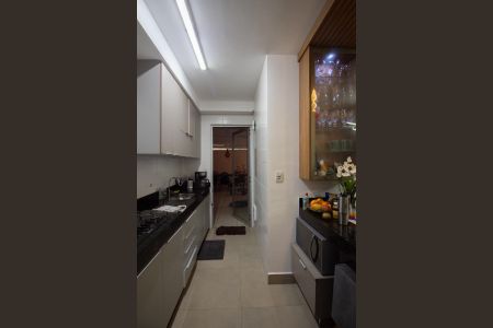 Cozinha de apartamento para alugar com 3 quartos, 137m² em Ouro Preto, Belo Horizonte
