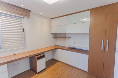 Apartamento à venda com 350m², 4 quartos e 6 vagasQuarto 4