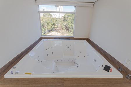 Apartamento à venda com 350m², 4 quartos e 6 vagasHidromassagem na Cobertura