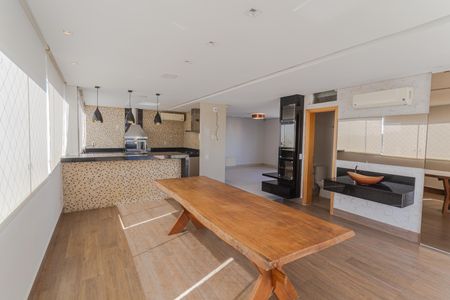 Apartamento à venda com 350m², 4 quartos e 6 vagasEspaço Gourmet na Cobertura