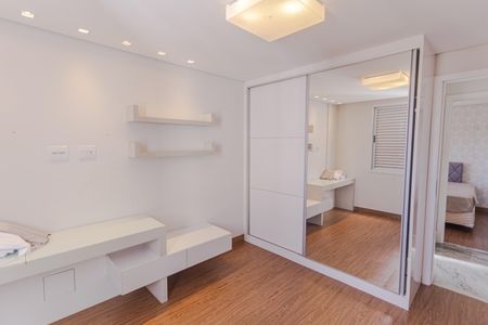 Apartamento à venda com 350m², 4 quartos e 6 vagasSemi-Suíte 1