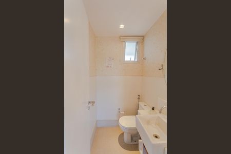 Apartamento à venda com 350m², 4 quartos e 6 vagasLavabo na Sala 1