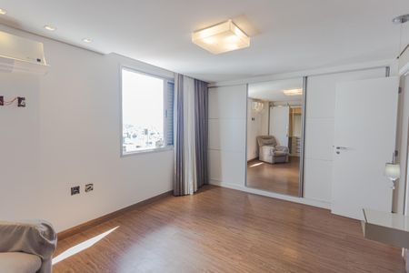 Apartamento à venda com 350m², 4 quartos e 6 vagasSuíte 