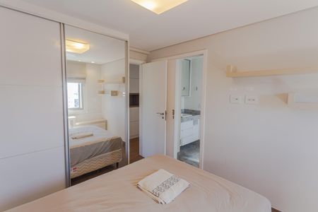 Apartamento à venda com 350m², 4 quartos e 6 vagasSemi-Suíte 2