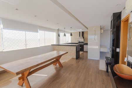 Apartamento à venda com 350m², 4 quartos e 6 vagasEspaço Gourmet na Cobertura