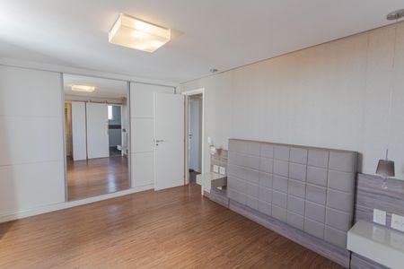 Apartamento à venda com 350m², 4 quartos e 6 vagasSuíte 