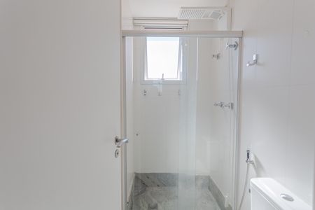 Apartamento à venda com 350m², 4 quartos e 6 vagasBanheiro da Semi-Suíte 1 e 2