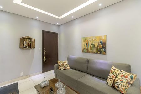 Sala de apartamento à venda com 4 quartos, 200m² em Heliópolis, Belo Horizonte