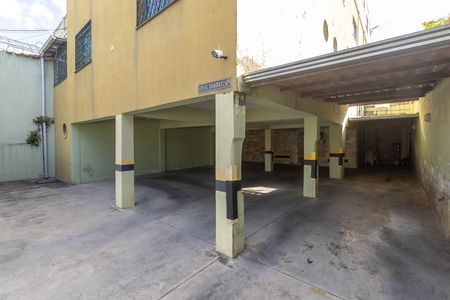 Garagem de apartamento à venda com 4 quartos, 200m² em Heliópolis, Belo Horizonte