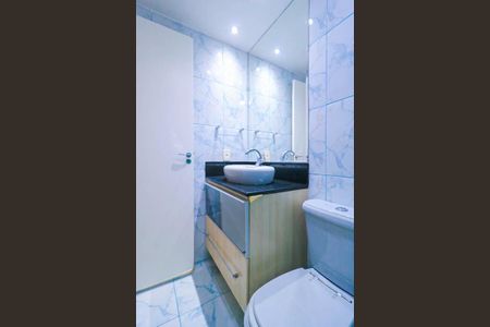 Apartamento para alugar com 65m², 2 quartos e 1 vaga Apartamento para alugar com 65m², 2 quartos e 1 vagaBanheiro da Suíte