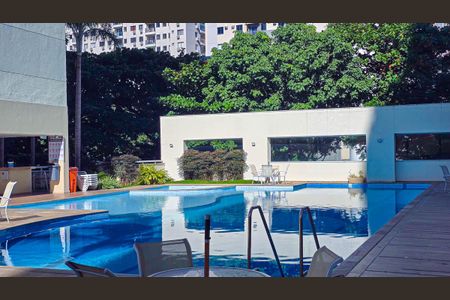 Apartamento para alugar com 65m², 2 quartos e 1 vaga Apartamento para alugar com 65m², 2 quartos e 1 vagaÁrea comum - Piscina
