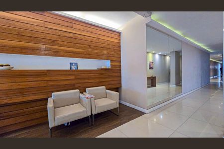 Apartamento para alugar com 65m², 2 quartos e 1 vaga Apartamento para alugar com 65m², 2 quartos e 1 vagaHall social