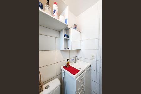Apartamento para alugar com 54m², 2 quartos e sem vaga Apartamento para alugar com 54m², 2 quartos e sem vagaBanheiro