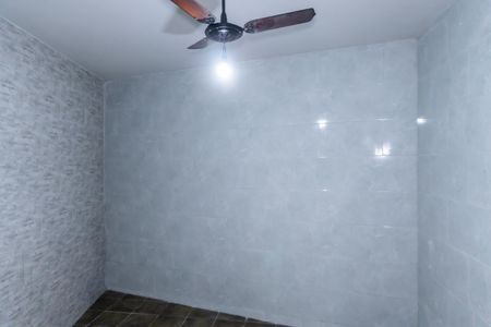 Casa para alugar com 60m², 1 quarto e sem vaga Casa para alugar com 60m², 1 quarto e sem vagaQuarto