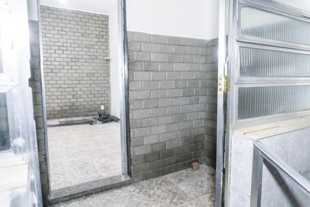Área externa de casa para alugar com 1 quarto, 70m² em Brás de Pina, Rio de Janeiro