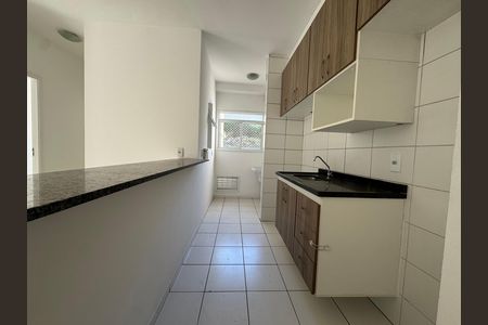 Cozinha de apartamento para alugar com 2 quartos, 57m² em Umuarama, Osasco