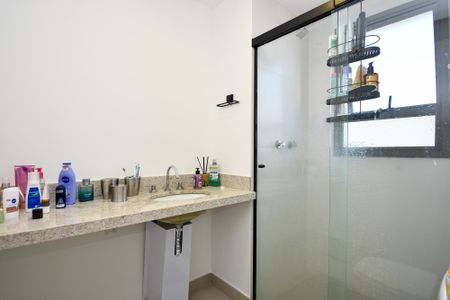 Apartamento à venda com 78m², 2 quartos e 1 vagaBanheiro da Suíte 2