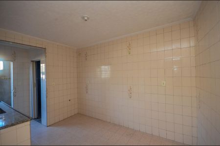 Casa à venda com 287m², 5 quartos e 2 vagas Casa à venda com 287m², 5 quartos e 2 vagasCozinha - Casa 2
