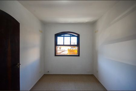 Casa à venda com 287m², 5 quartos e 2 vagas Casa à venda com 287m², 5 quartos e 2 vagasQuarto 2 - Casa 3