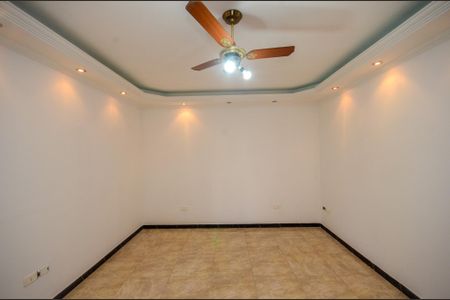 Casa à venda com 287m², 5 quartos e 2 vagas Casa à venda com 287m², 5 quartos e 2 vagasSala - Casa 3