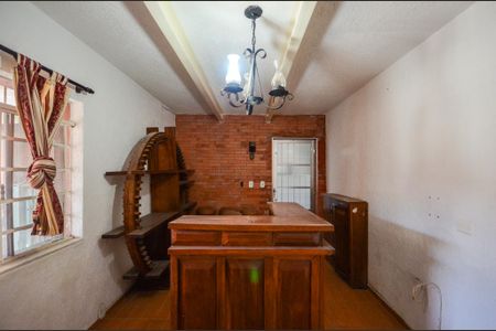 Casa à venda com 5 quartos, 287m² em Jardim do Tiro, São Paulo