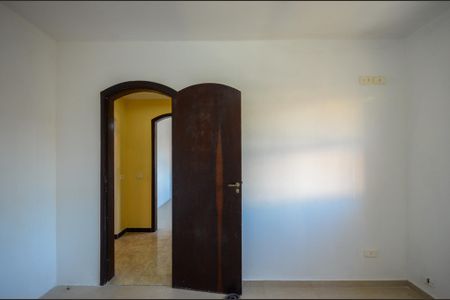 Casa à venda com 287m², 5 quartos e 2 vagas Casa à venda com 287m², 5 quartos e 2 vagasQuarto 2 - Casa 3