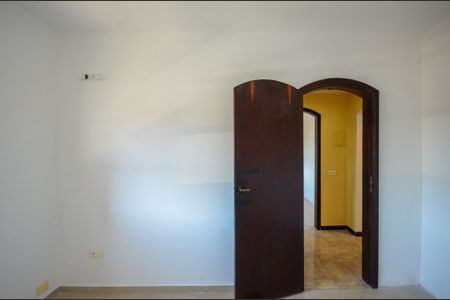 Casa à venda com 287m², 5 quartos e 2 vagas Casa à venda com 287m², 5 quartos e 2 vagasQuarto 1 - Casa 3