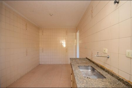 Casa à venda com 287m², 5 quartos e 2 vagas Casa à venda com 287m², 5 quartos e 2 vagasCozinha - Casa 2