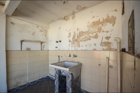 Casa à venda com 287m², 5 quartos e 2 vagas Casa à venda com 287m², 5 quartos e 2 vagasÁrea de serviço