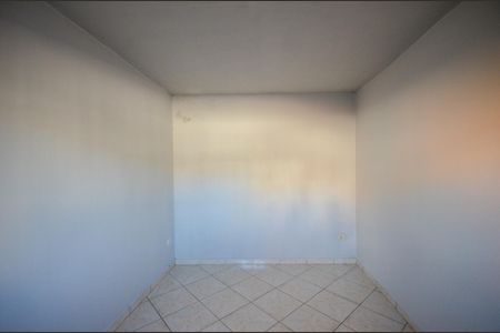 Casa à venda com 287m², 5 quartos e 2 vagas Casa à venda com 287m², 5 quartos e 2 vagasQuarto - Casa 2