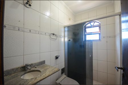 Casa à venda com 287m², 5 quartos e 2 vagas Casa à venda com 287m², 5 quartos e 2 vagasBanheiro - Casa 3