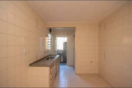 Casa à venda com 287m², 5 quartos e 2 vagas Casa à venda com 287m², 5 quartos e 2 vagasCozinha - Casa 2