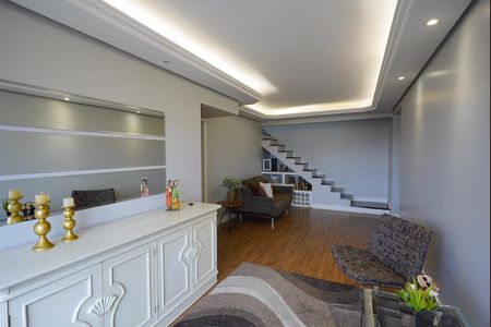 Apartamento à venda com 168m², 3 quartos e 2 vagas Apartamento à venda com 168m², 3 quartos e 2 vagasSala
