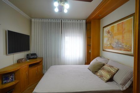 Apartamento à venda com 168m², 3 quartos e 2 vagas Apartamento à venda com 168m², 3 quartos e 2 vagasSuite