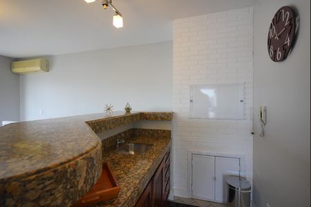 Apartamento à venda com 168m², 3 quartos e 2 vagas Apartamento à venda com 168m², 3 quartos e 2 vagasChurrasqueira