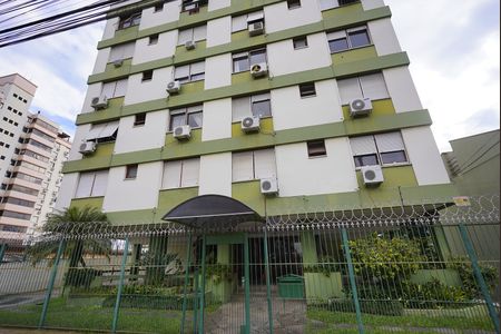 Apartamento à venda com 168m², 3 quartos e 2 vagas Apartamento à venda com 168m², 3 quartos e 2 vagasFachada e portaria