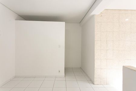 Sala de casa de condomínio para alugar com 2 quartos, 80m² em Vila Esperança, São Paulo