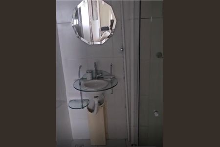 Banheiro de apartamento para alugar com 2 quartos, 49m² em Jardim América, Rio de Janeiro