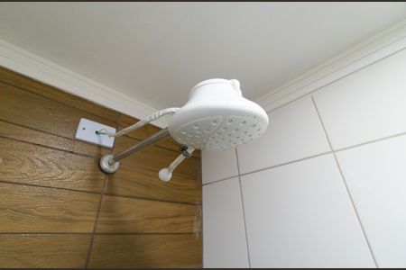 Banheiro de kitnet/studio para alugar com 1 quarto, 35m² em Jardim Jabaquara, São Paulo