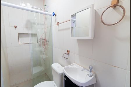Banheiro de kitnet/studio para alugar com 1 quarto, 35m² em Jardim Jabaquara, São Paulo