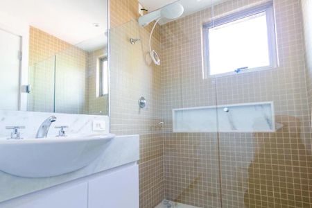 Suíte 1 - Banheiro de apartamento para alugar com 4 quartos, 156m² em Nova Suíça, Belo Horizonte